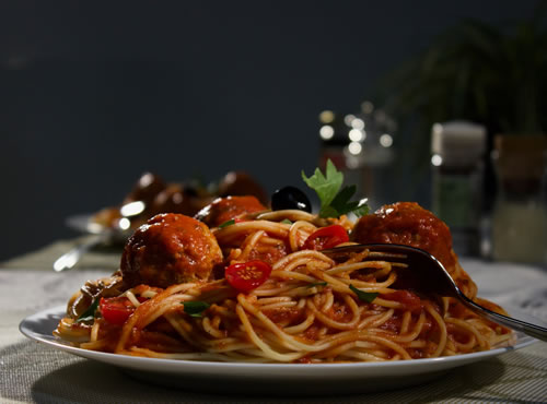 Spaghetti a la Boloñesa Tradicional, En el universo de la cocina italiana