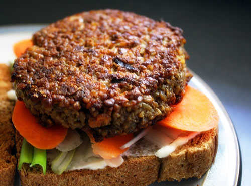 Hamburguesas de trigo: joya vegana, Una excelente opción para sorprender a la familia con toda la potencia nutritiva de los cereales