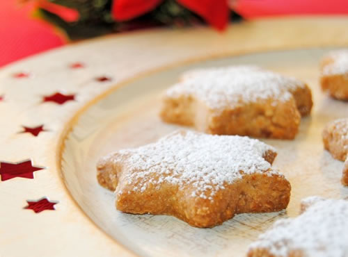 Mantecados de harina floja: sabor a Navidad, Te contamos cómo los preparan en la localidad española de Estepa, la meca del polvorón